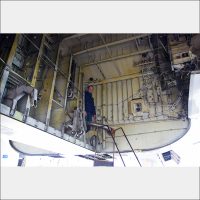 Boeing 777 wheelbay